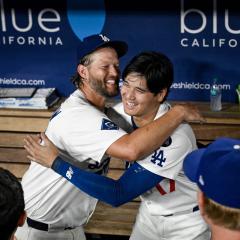 指がちょっと血を流し始めるまで打楽器のように酔いどれピアノを弾け