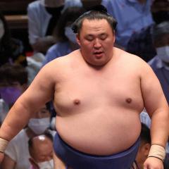 榊田雄