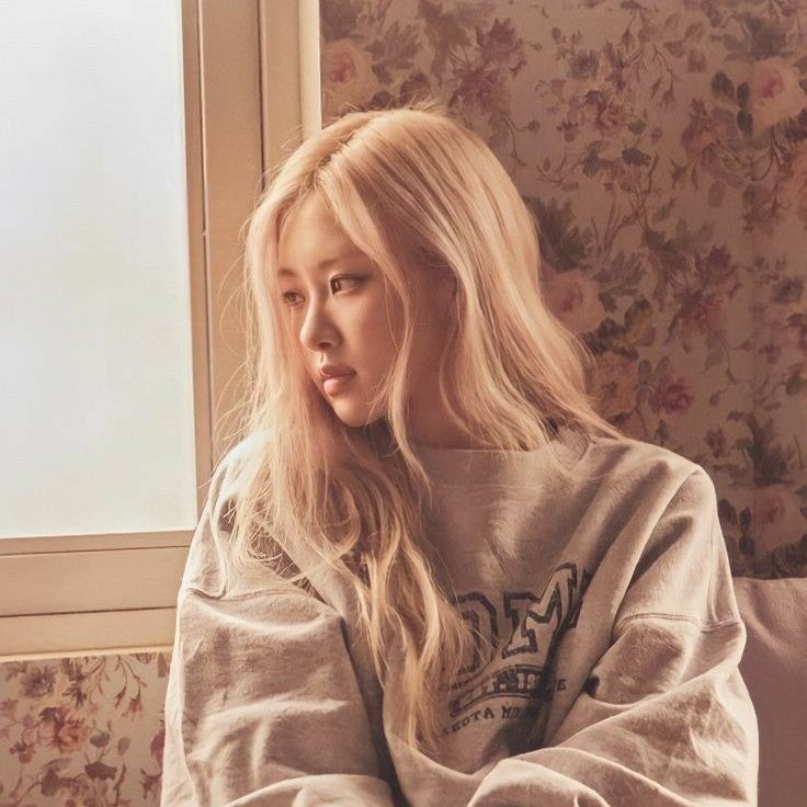 🥟🐬🐑ROSÉ🐥🐬🐑