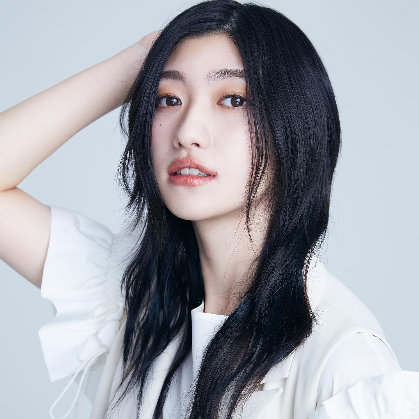 小林歌穂