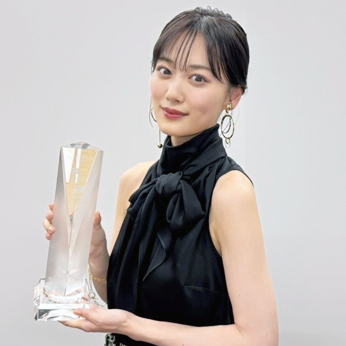 山下美月